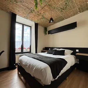 De La Gare Hotel